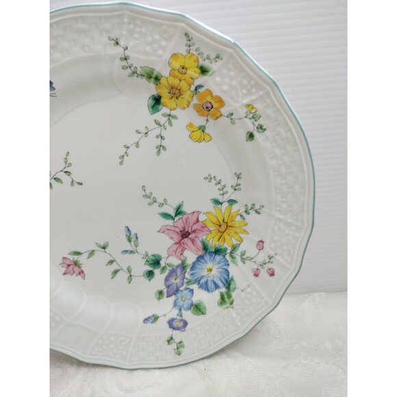 Mikasa Victoria Antique Green Salad Plate 8 1/8" D3401 Set Of 2 New - Picture 3 of 9